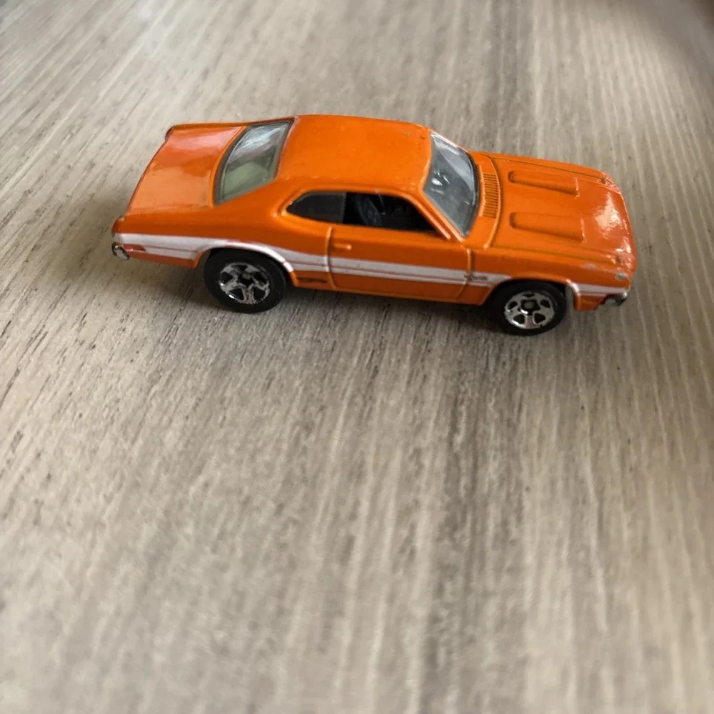Hot Wheels '71 Dodge Demon (Chrysler LLC 2008)